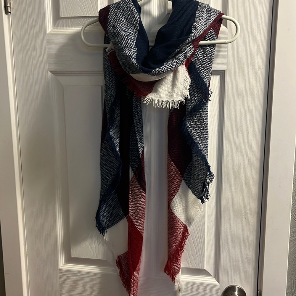 blanket scarf red, navy and white with frayed border on one side, triangle shape